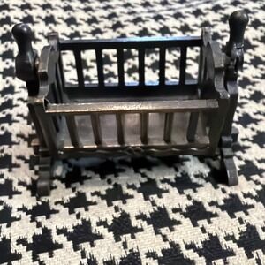 VTG 1977 Durham Ind Dollhouse Rocking Swinging Baby Crib‎ Cast Metal Miniature